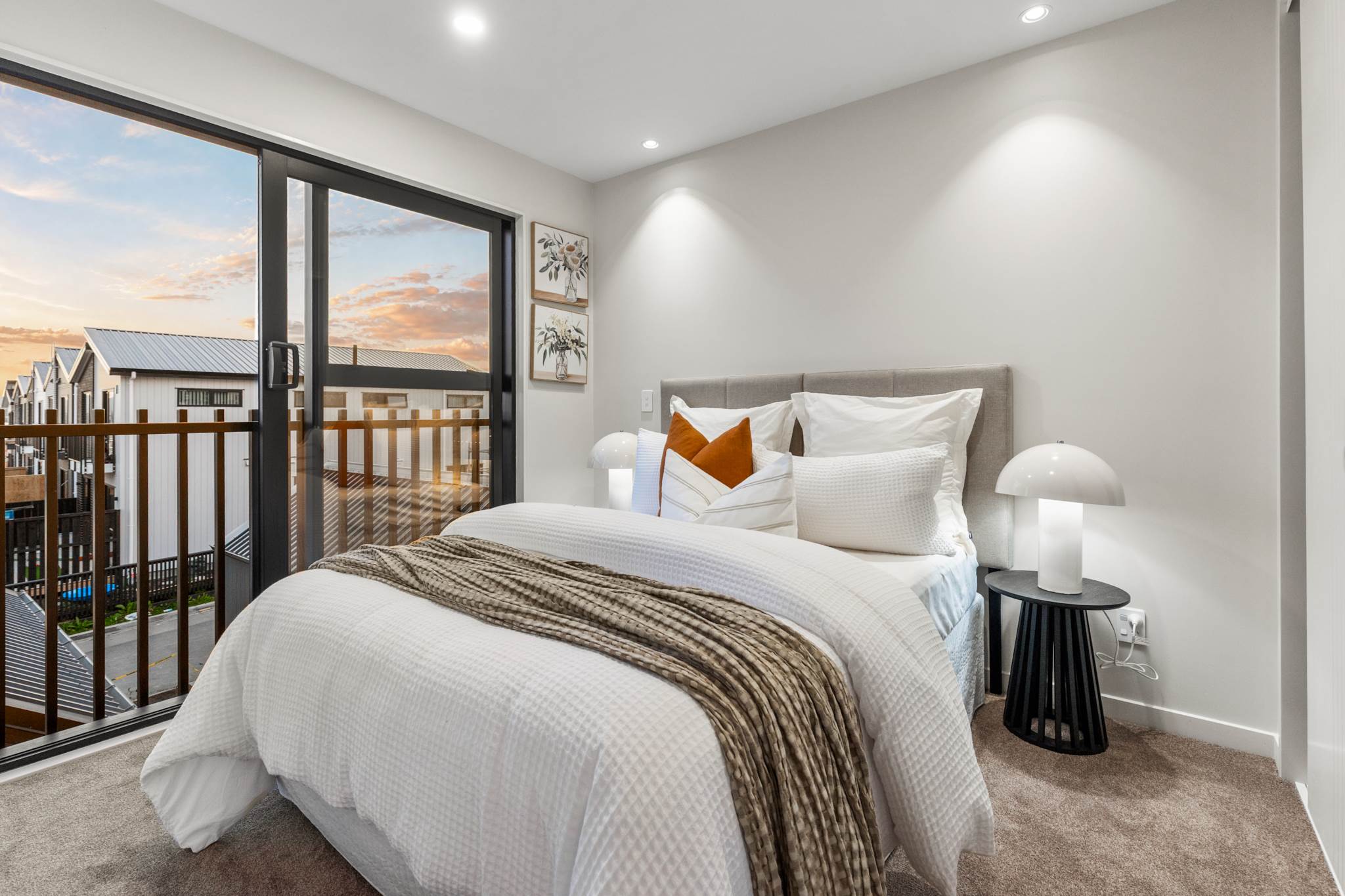 56 Picnic Point  Road, Hobsonville, photo 3