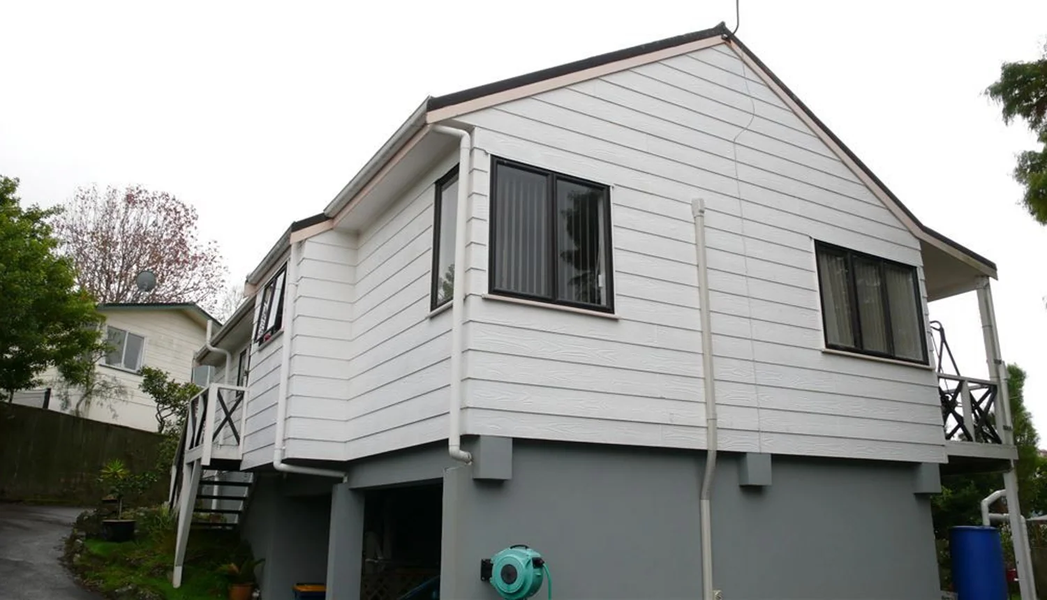 2/49 Athena Drive, Totara Vale, North Shore City, 2 રૂમ, 1 બાથરૂમ