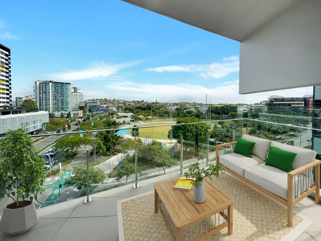 Hamilton 2 Bedroom Live The Hamilton Lifestyle !
