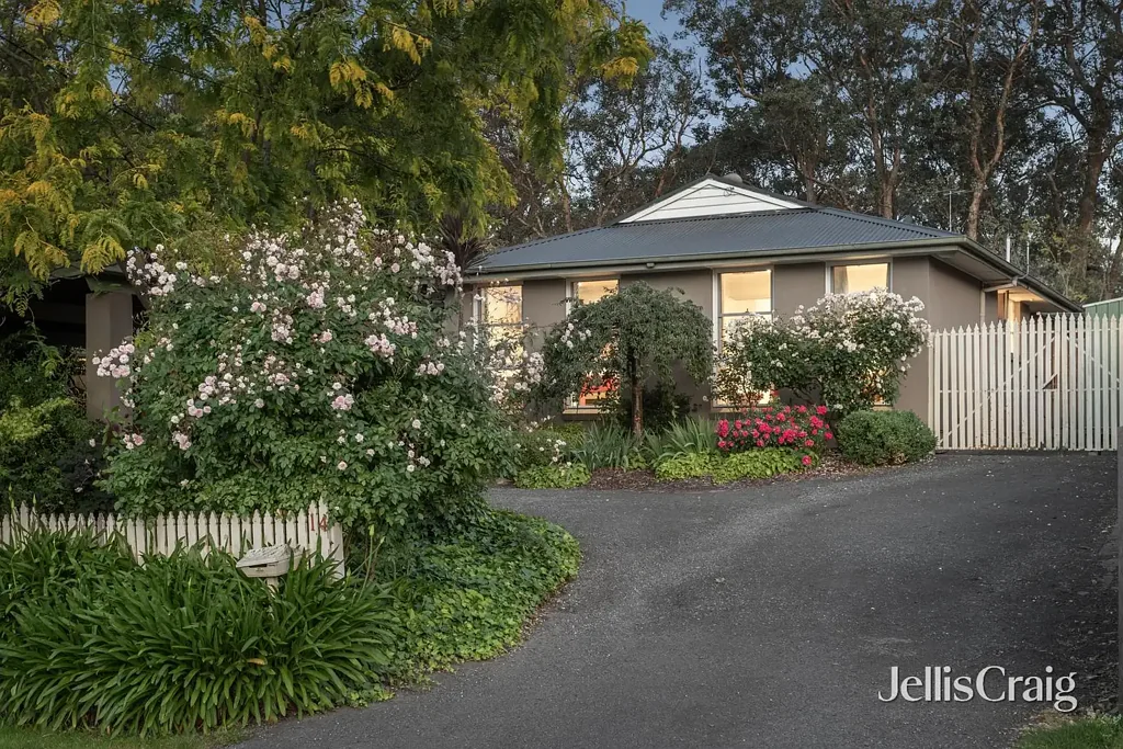 14 Finnigan Street, Research, VIC 3095
