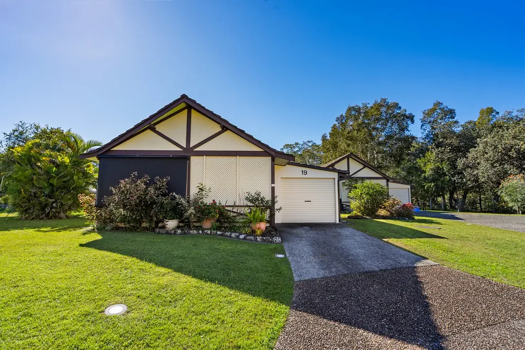 Forster 2房  Fully Renovated Villa in Over-50's Polynesian Village