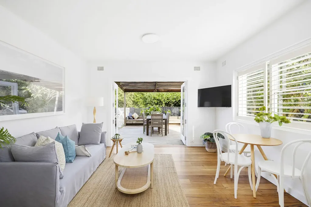 Freshwater 2ห้องนอน Freestanding feel with a private courtyard and alfresco entertaining