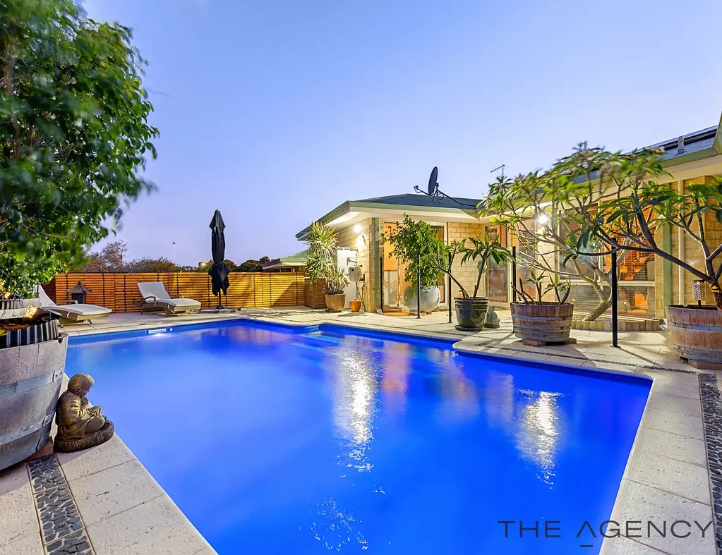 Ocean Reef 4 Bedroom BEACH FRONT LIVING