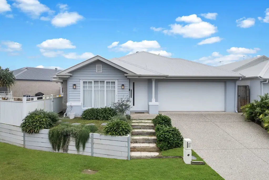 Griffin 4房 豪华 Coral 住宅，位于著名的 Riverside Estate！ Luxury Coral Home in the Prestigious Riverside Estate!