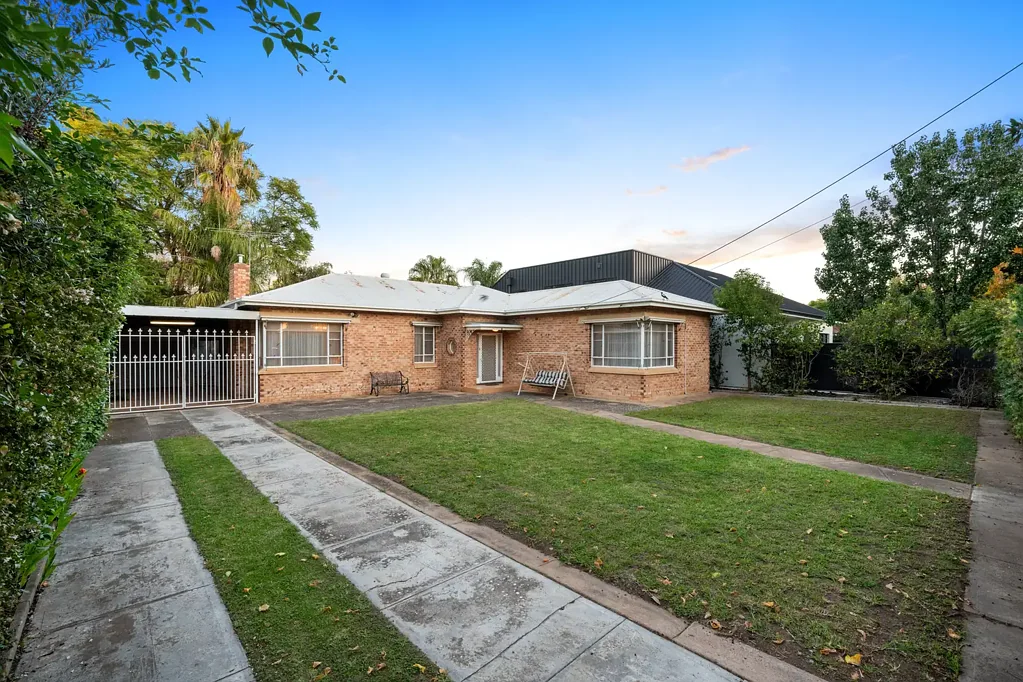 Joslin 3 Slaapkamer A remarkable opportunity to design your future in a prestigious pocket