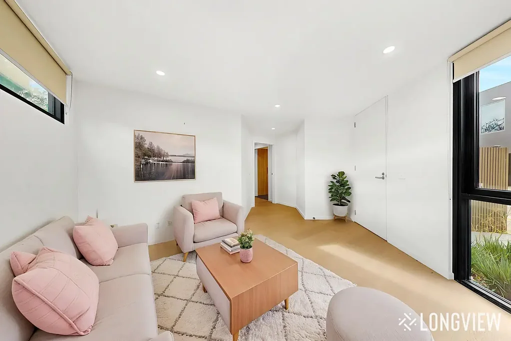 Coastal Convenience in The Heart Of Highett
