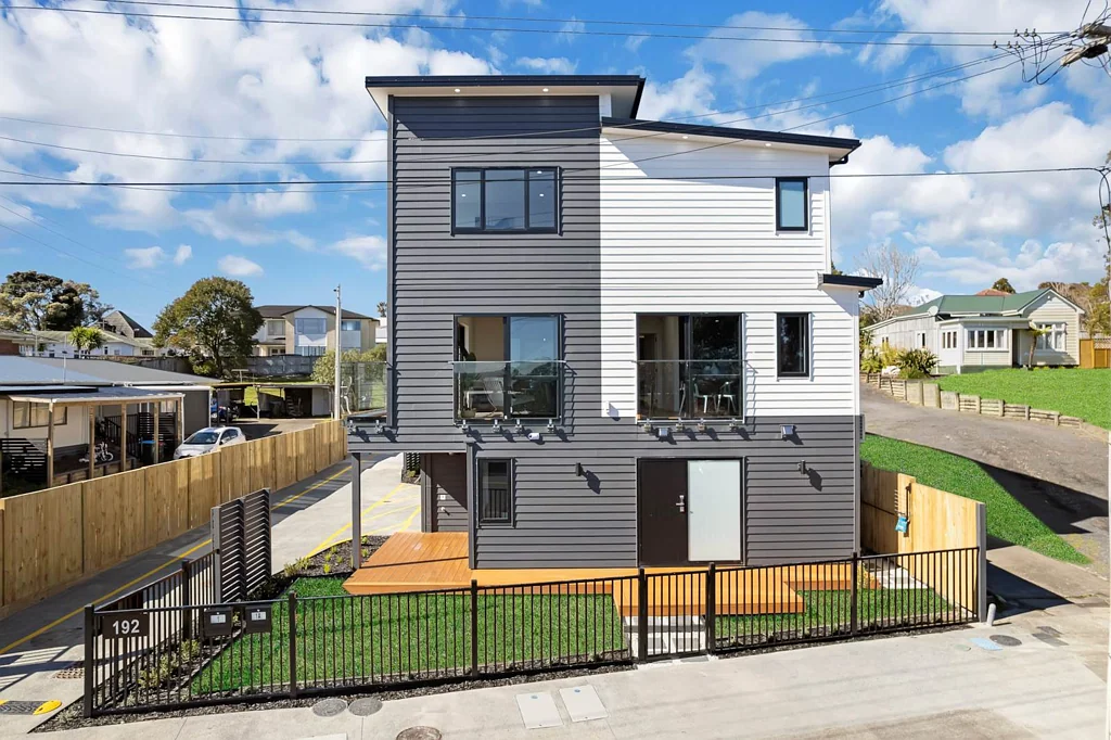 1/192 Blockhouse Bay Road, Avondale, Auckland City, Auckland