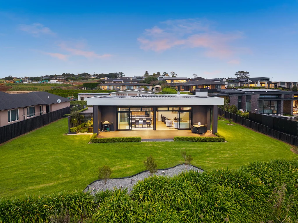 Pukekohe 3침실 Architectural living with standout views