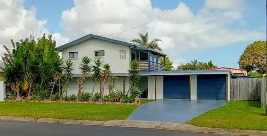 Urangan 4Kwarto Just 600m from the Beach - Lifestyle Living in a Prime Urangan Location!