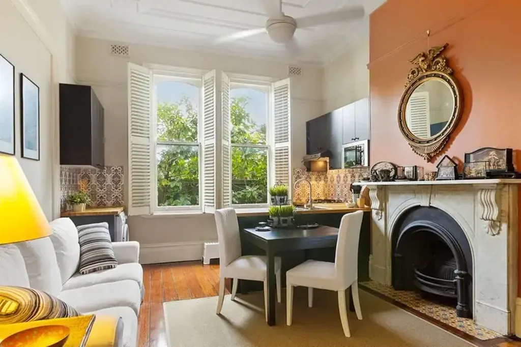 Outstanding One Bedroom Apartment in Landmark Historic Building