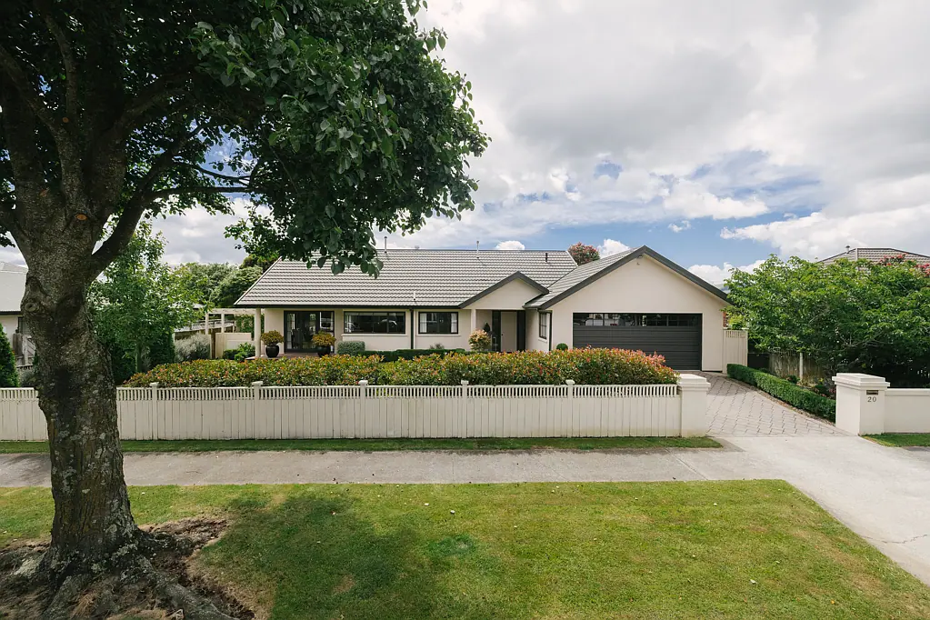 20 Abby Road, Fitzherbert, Palmerston North, Manawatu-Wanganui