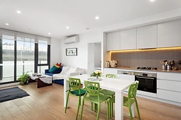 108/18 Lomandra Drive, Clayton South