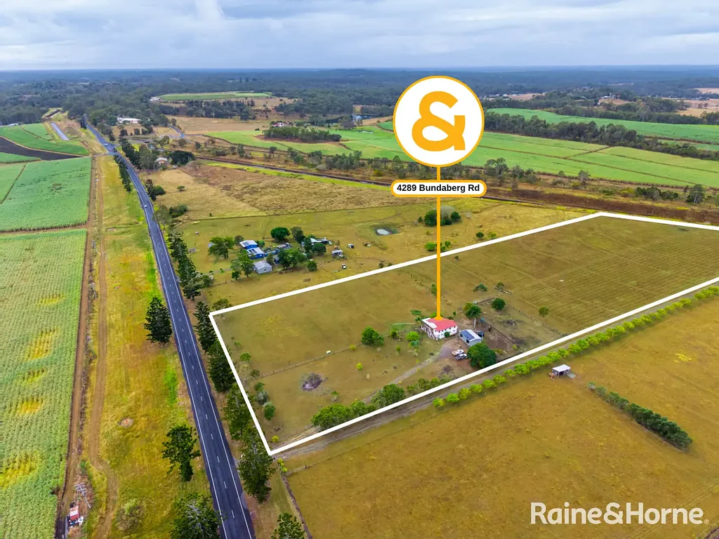 Maroondan 10 Acres* Close to Town - Horse Stables, Quality Fencing, Abundant Water & Solar