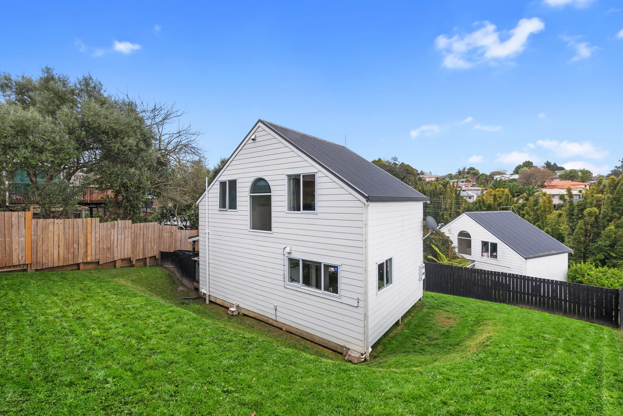 Massey 3ਬੈੱਡਰੂਮ Standalone home, quiet and sunny with carport