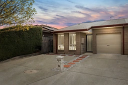 16 Rag Holmes Street, Macgregor