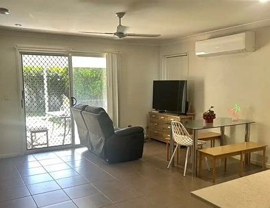 22a Morris Street, Silkstone, QLD 4304, 4房, 2浴, House