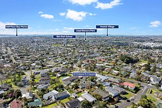 13 Chatsworth Crescent, Pakuranga Heights, Manukau City