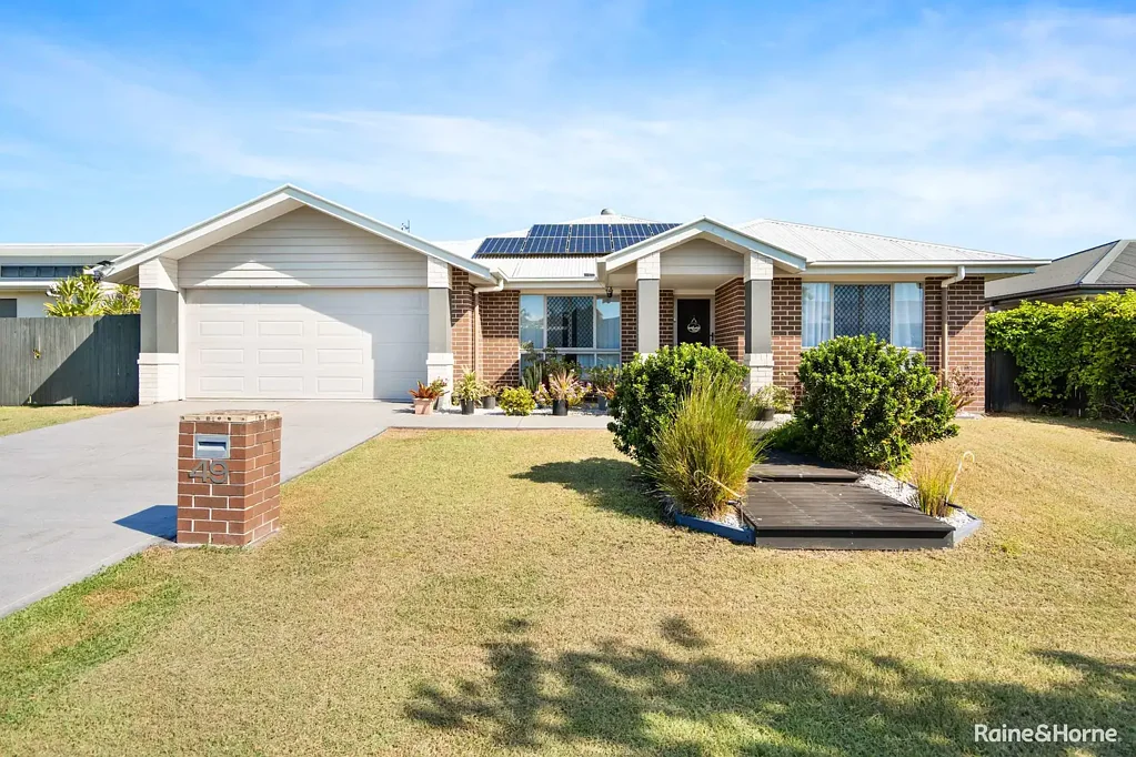 Nikenbah 4房  Comfort, Space & Style in Sought After Location