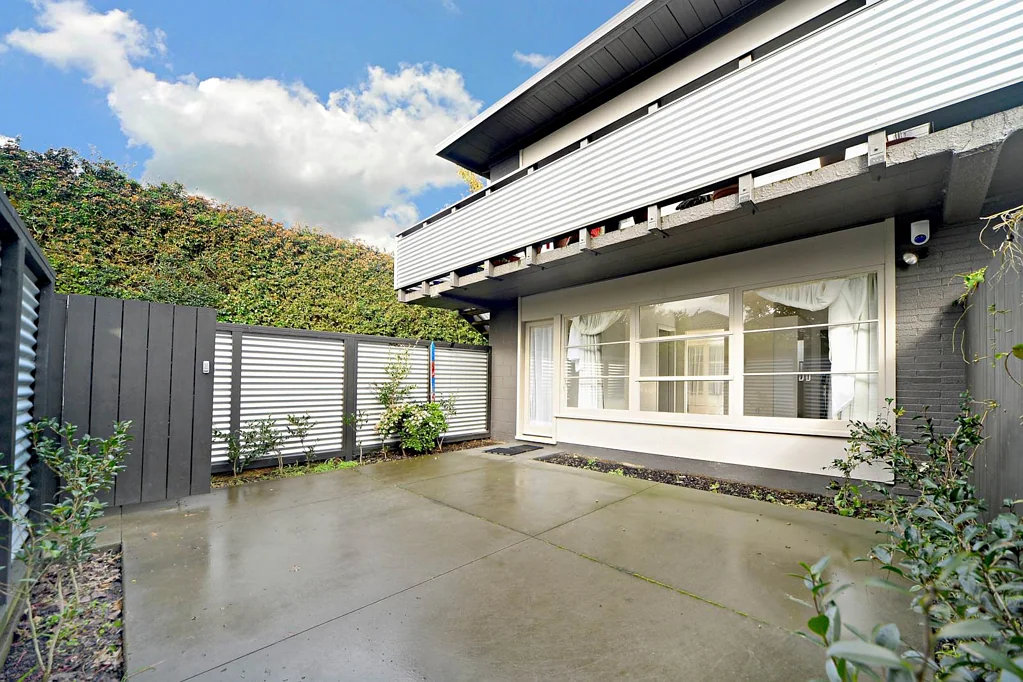 Cosy In Sandringham - 1 SPACIOUS BEDROOM + 1 S...