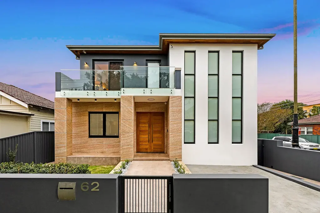 Hurstville 7ਬੈੱਡਰੂਮ Family residence of grand proportions