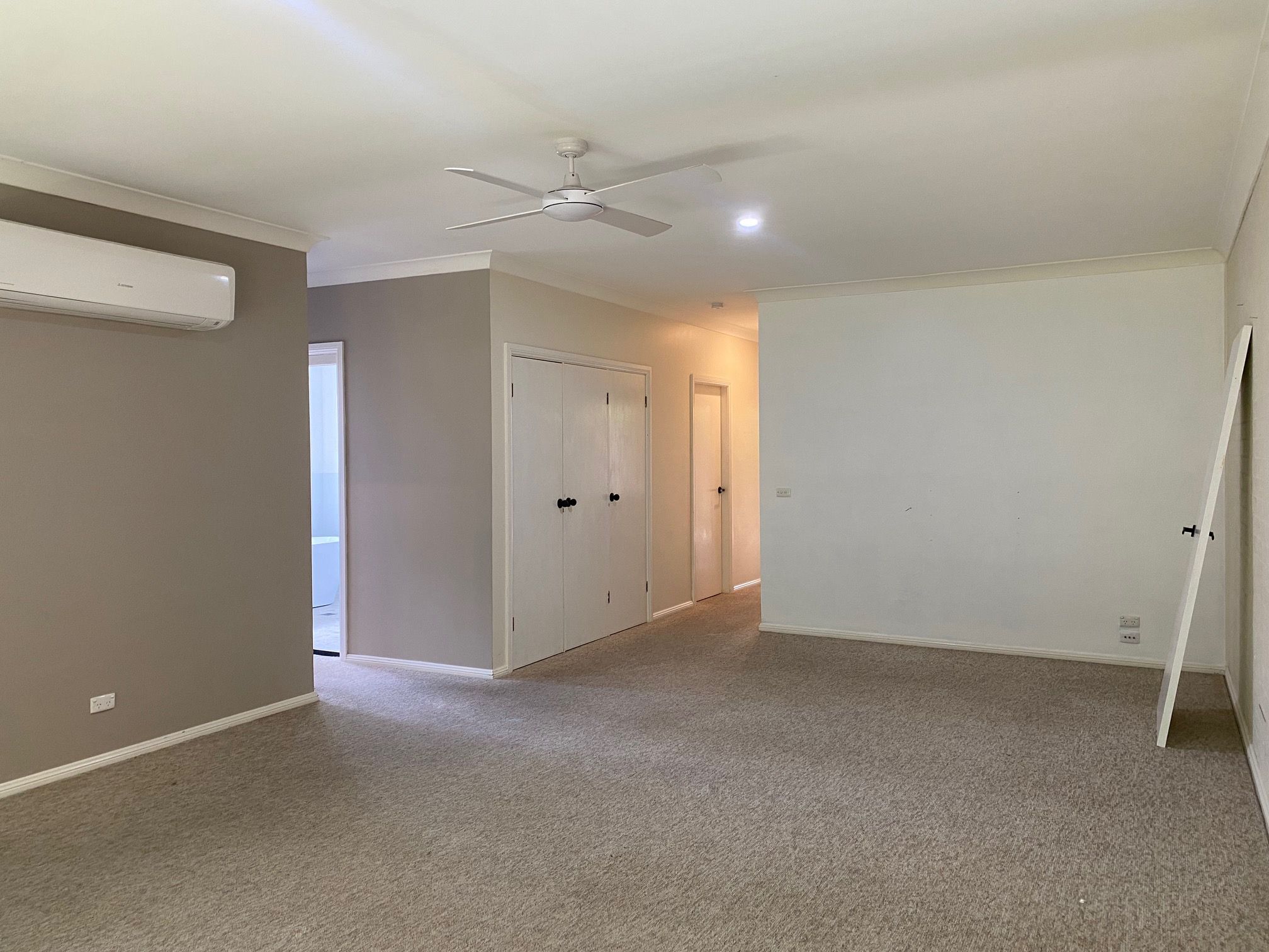 UNIT 2 67 PAGE AV, NORTH NOWRA NSW 2541, 0部屋, 0バスルーム, Unit