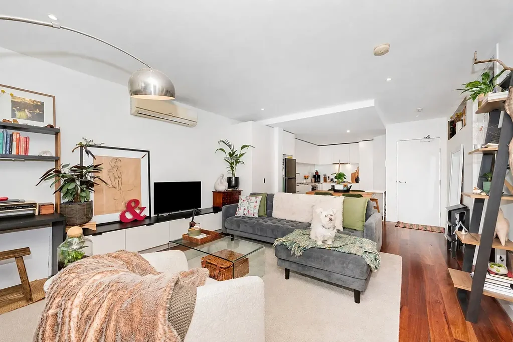 Stylish St Kilda Living In The Heart Of Chapel Street