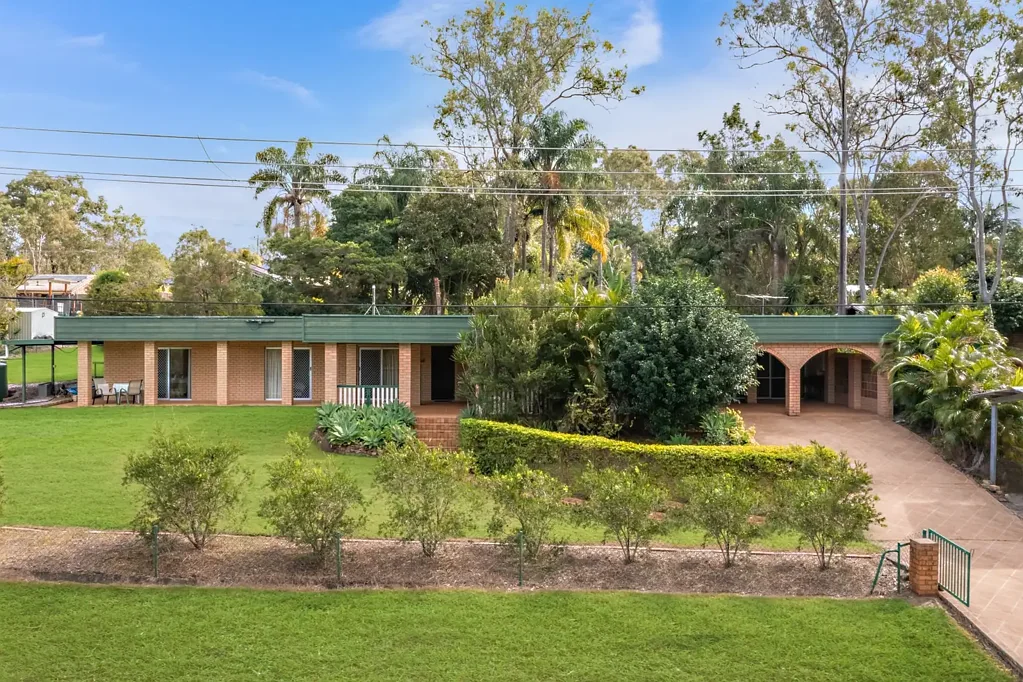 10 Joanne Street, Karalee, QLD 4306