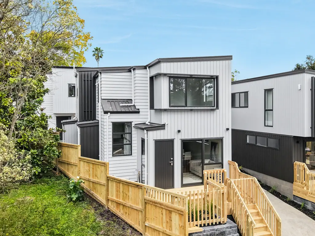 23B Caribbean Drive, Unsworth Heights, North Shore City, Auckland