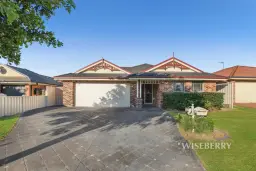 1 Landhaven Avenue, Blue Haven