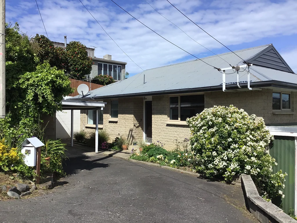 Tidy, modern two bedroom home