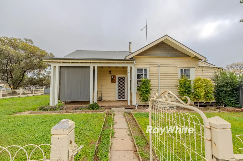 Ouyen 3침실 Affordable home WITH shed!