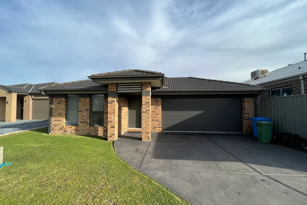 BEAUTIFUL FAMILY RESIDENCE!