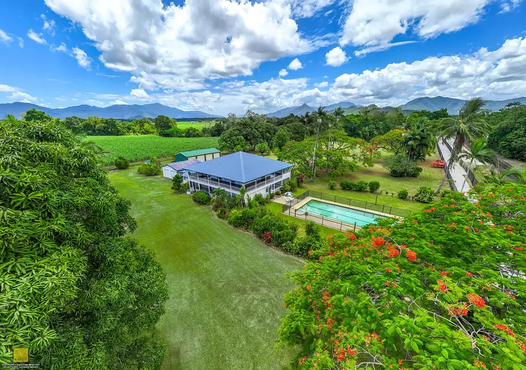 Edmonton 5 Slaapkamer Iconic Edmonton Queenslander Circa 1920 on 3 Acres - Family Legacy & Lifestyle Opportunity