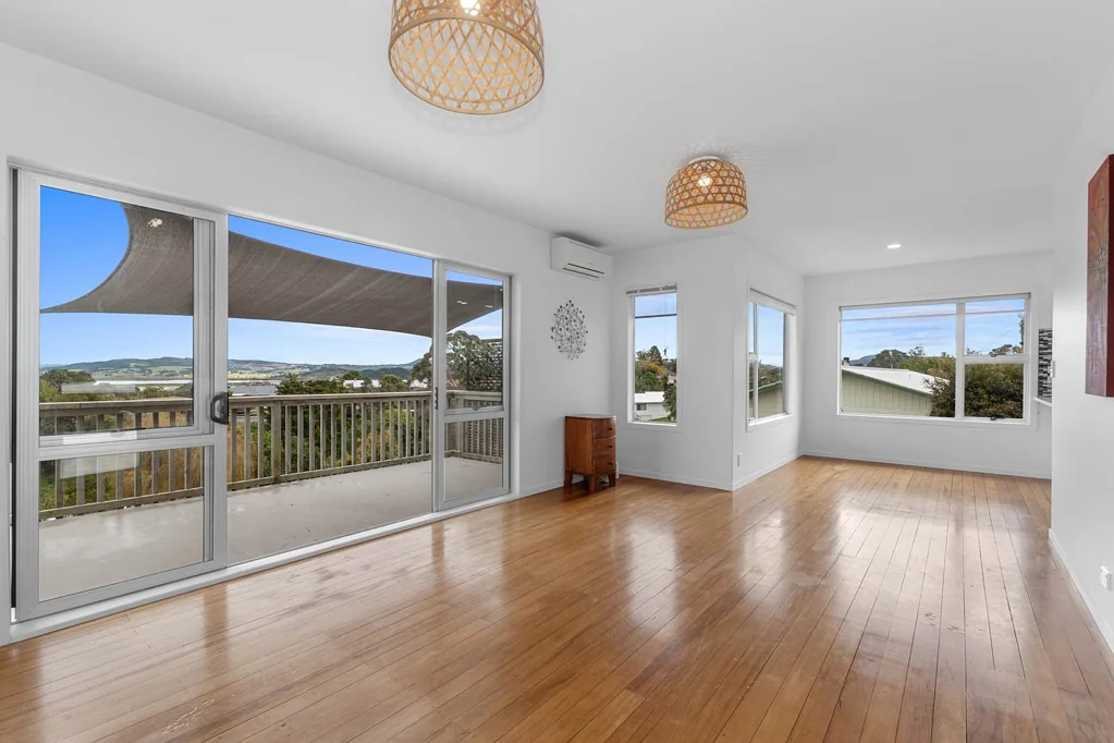 Water Views in Onerahi