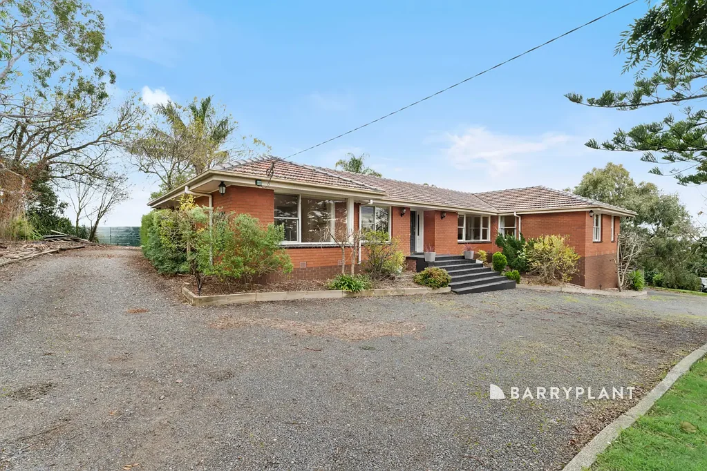 Narre Warren North 5غرفة نوم Lifestyle, Space & Panoramic Arthur's Seat Views on One Acre