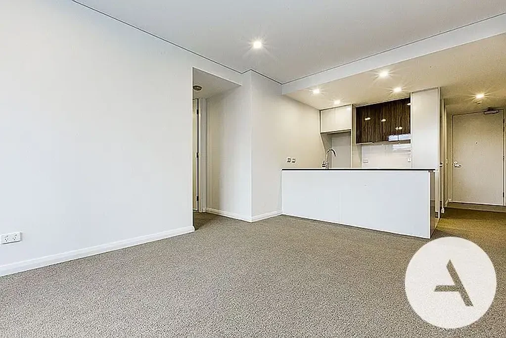 Apartment in the heart of Barton..!