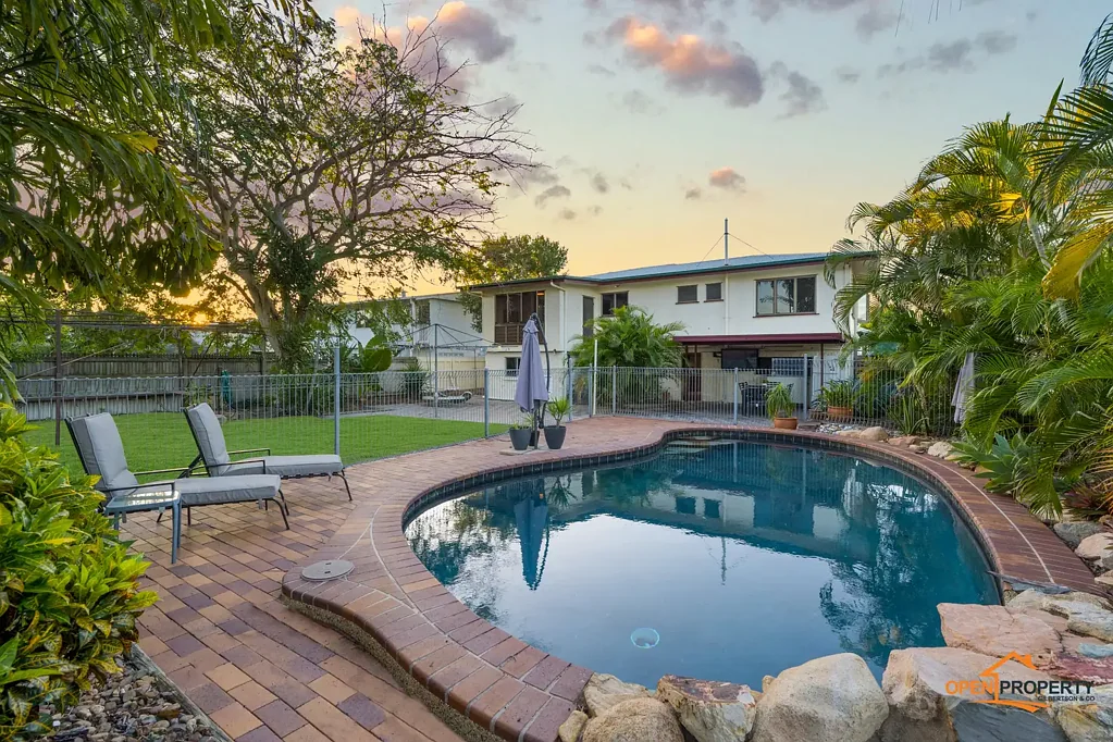 13 Merryl St, Rasmussen, QLD 4815