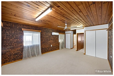 12 Jeffries Street, The Range, QLD 4700, 4 રૂમ, 2 બાથરૂમ, House