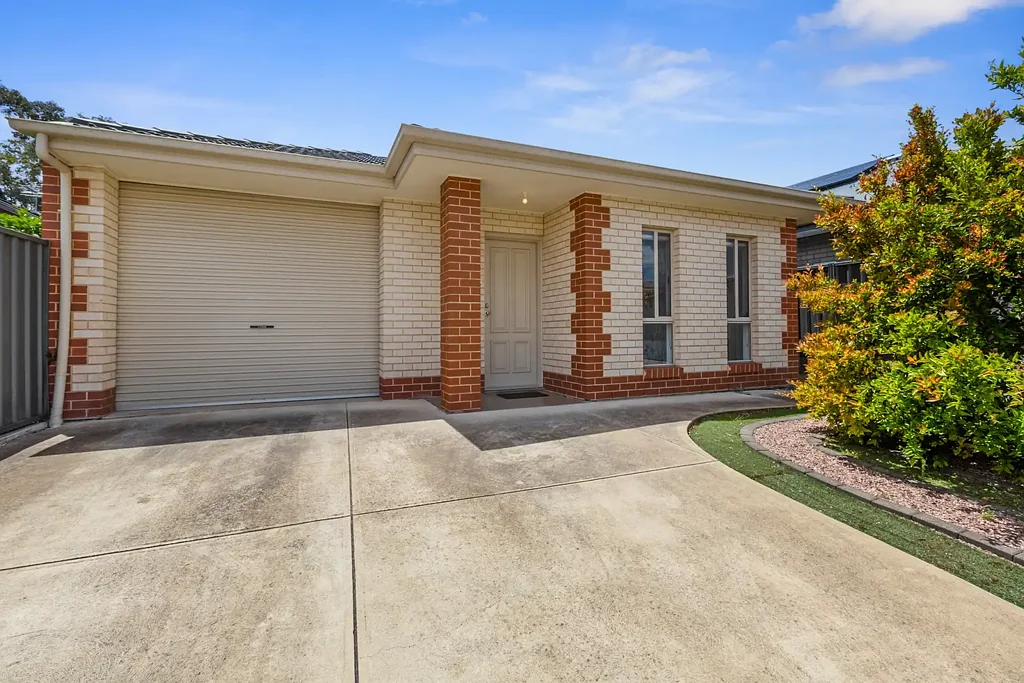 Modern Comfort in Paradise — Stylish, Spacious & Exceptionally Well-Located