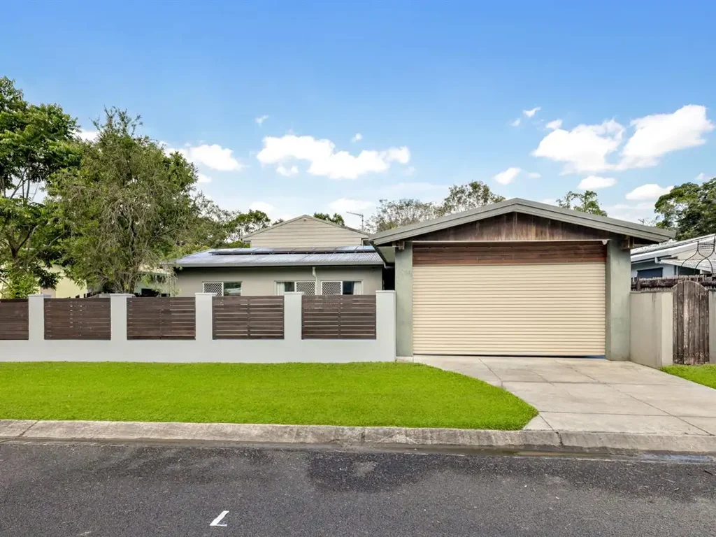 Brinsmead 4房  Fabulous Family Living in Sought after Brinsmead