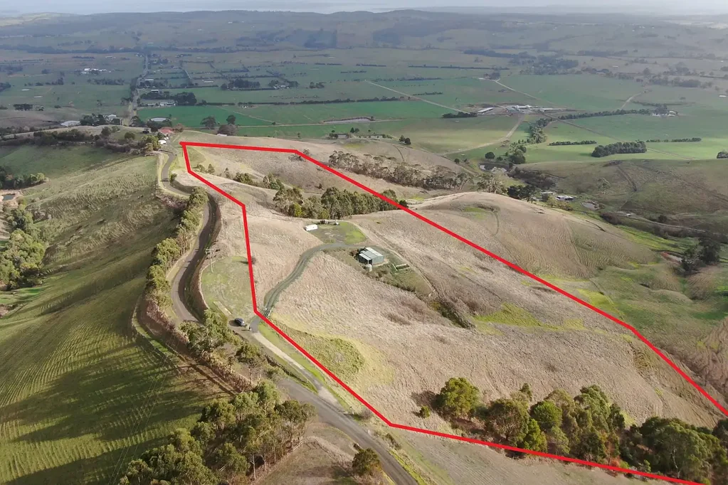 Loch Getaway Block - 22 Acres with Sensational Views