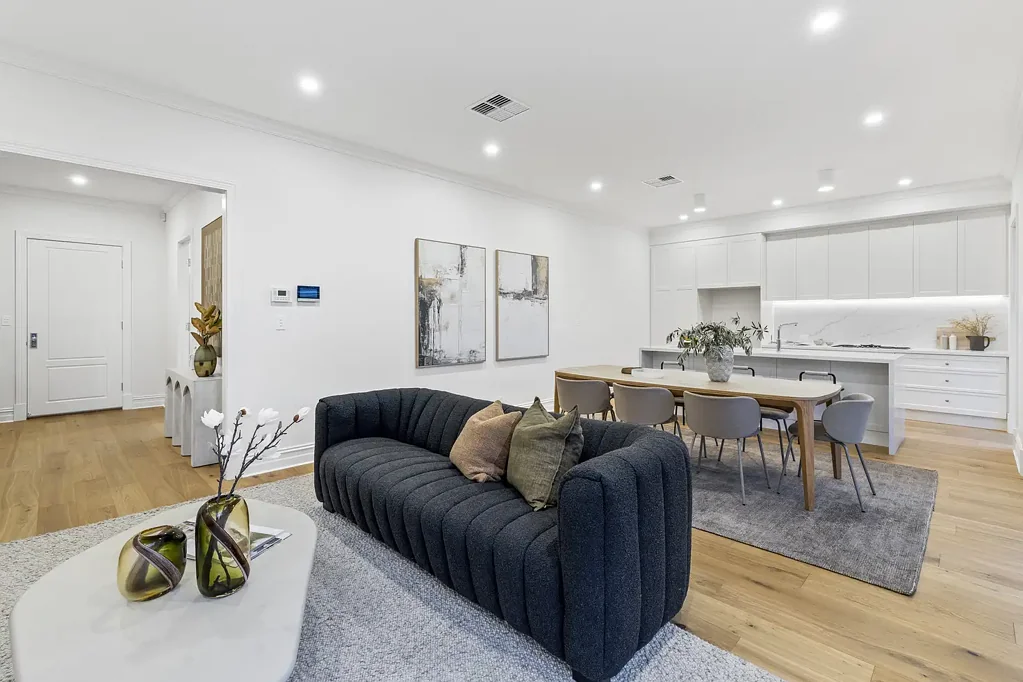 Luxury Living With Premium Finishes in Prestigious Vale Park Situated in Cul-de-sac With Direct Access to Linear Park.