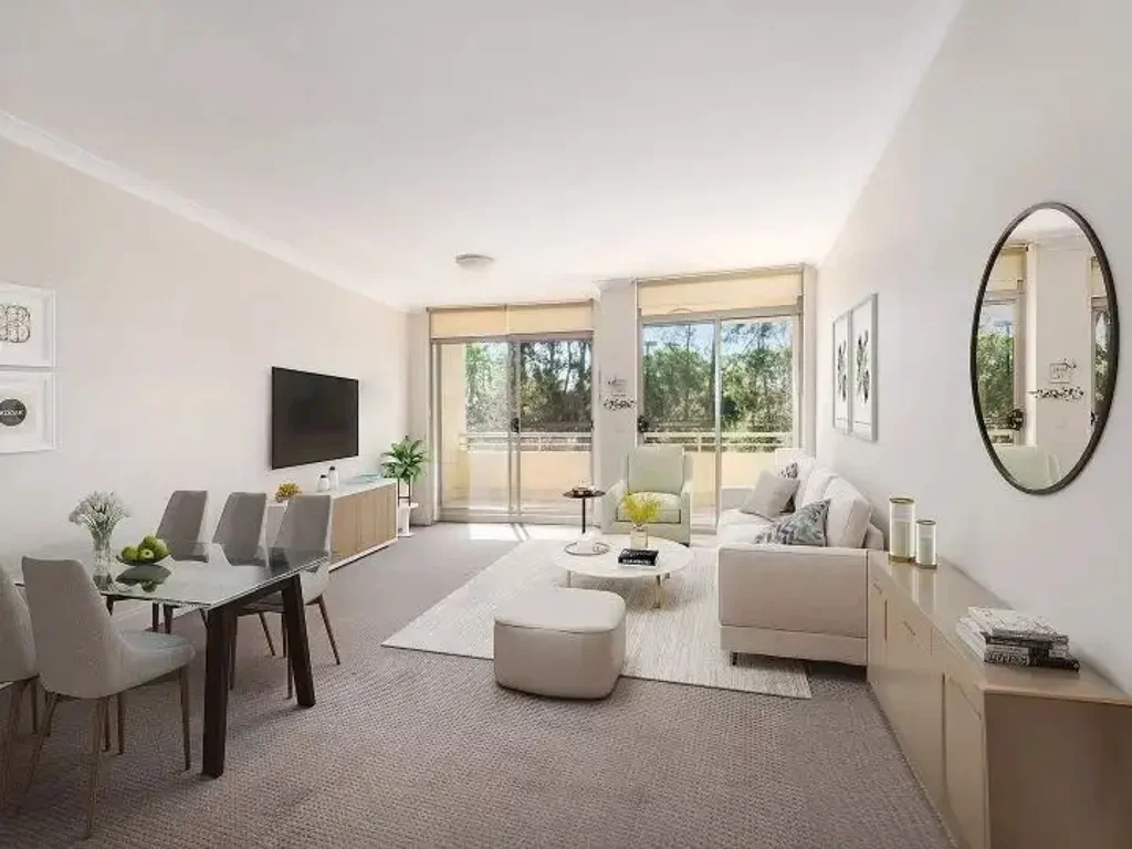 MODERN APARTMENT IN RESORT STYLE COMPLEX WITH PARKLAND SETTING