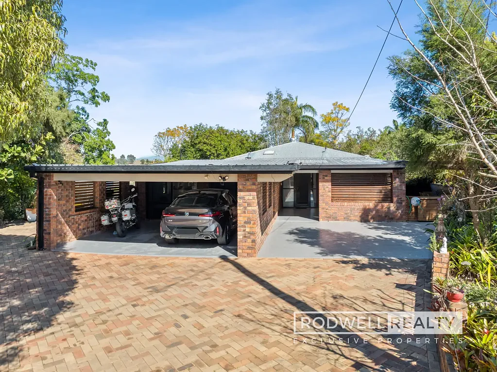 Boonah 5 Bedroom 3,259m2 Corner Block, Room to Move, Space to Grow