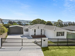 22 Henricks Parade, Mount Warrigal