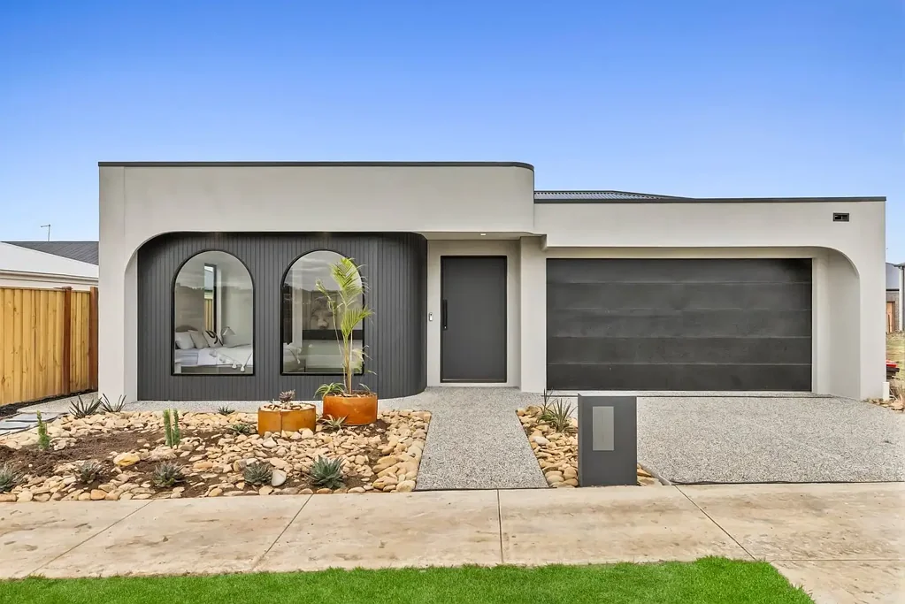Waurn Ponds 4房  Stunning family residence in Birchmore Estate offers a Luxe lifestyle close to all that matters