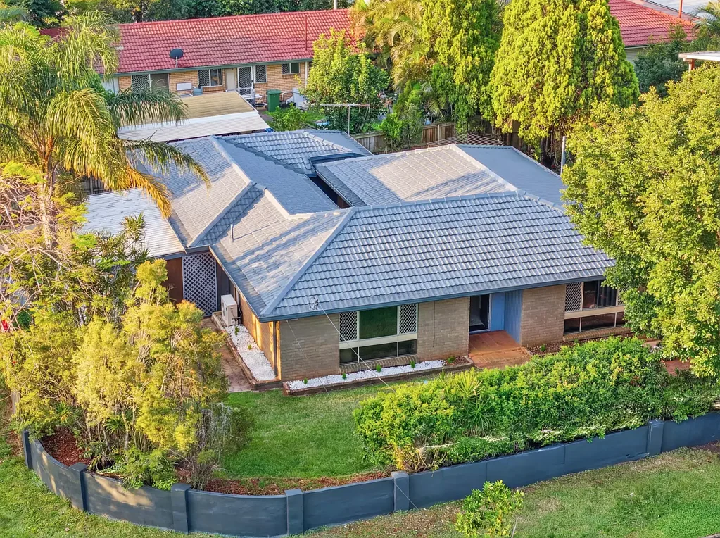 2 Aleon Crescent, Ormiston, QLD 4160