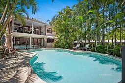 24 Cooloosa Street, Sunshine Beach