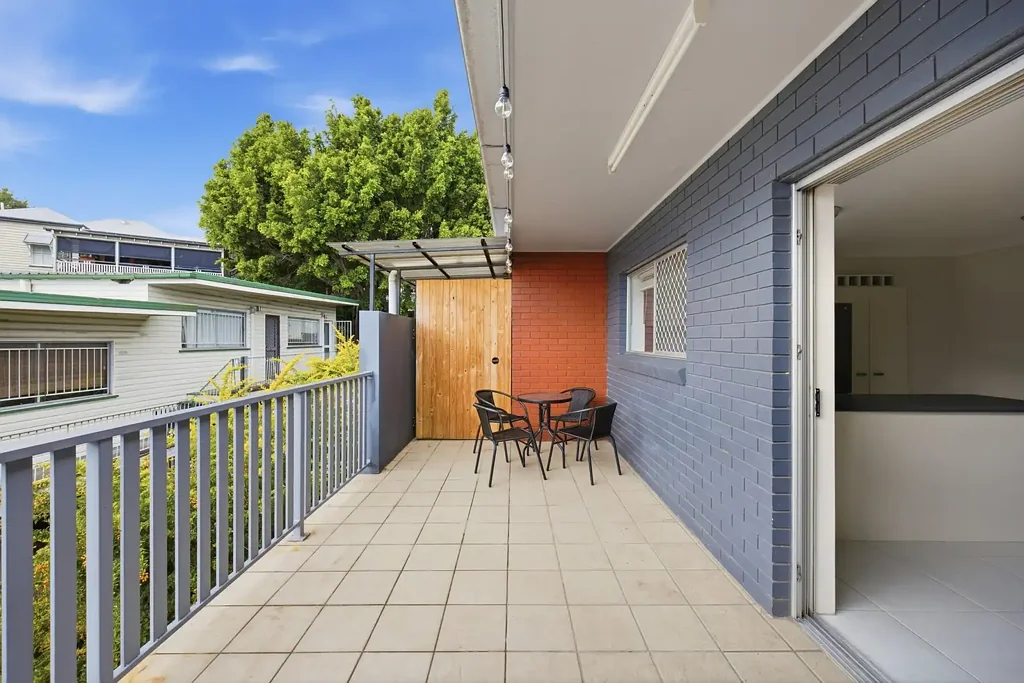 Kelvin Grove 2Habitaciones Vacant in a Brick 6 Pack