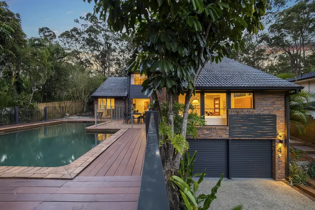 Indooroopilly 5ਬੈੱਡਰੂਮ Secluded Sanctuary Backing Onto Mount Coot-tha